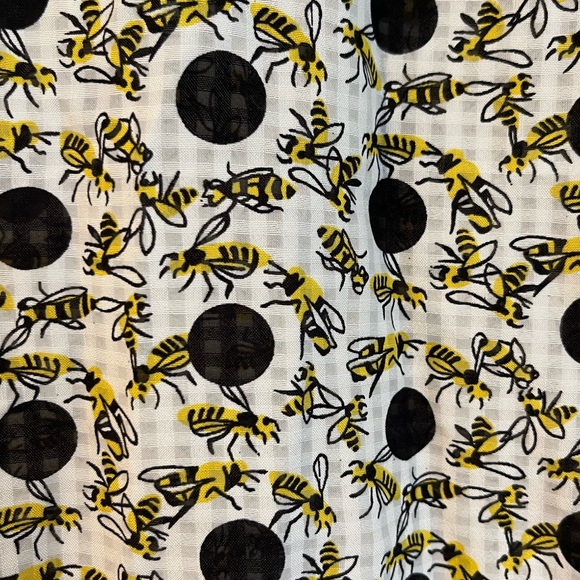 ModCloth Bee Sleeveless Blouse - Picture 4 of 6